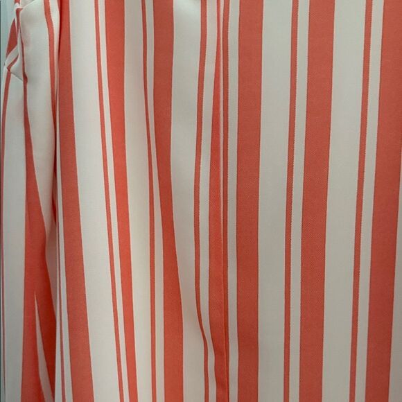 Striped Red and White Sleeveless Dress - Picture 3 of 3